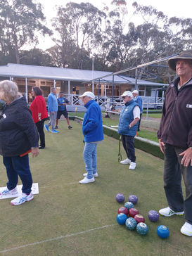 2022 October Barefoot Bowls day one
