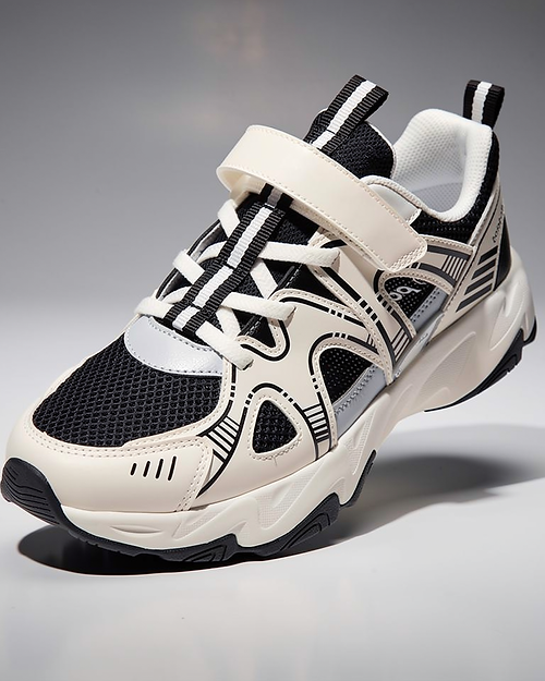 Shoe