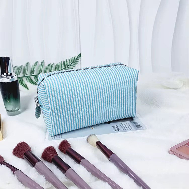 Thumbnail: 👜 Everyday Essentials Zipper Pouch – Cute, Compact & Convenient
