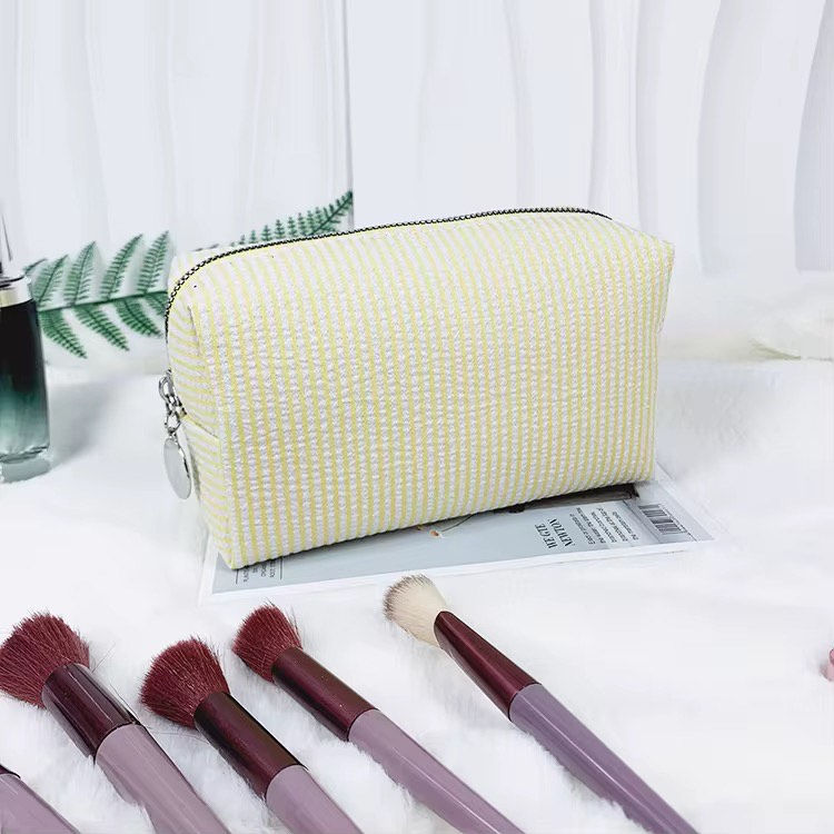 Thumbnail: 👜 Everyday Essentials Zipper Pouch – Cute, Compact & Convenient