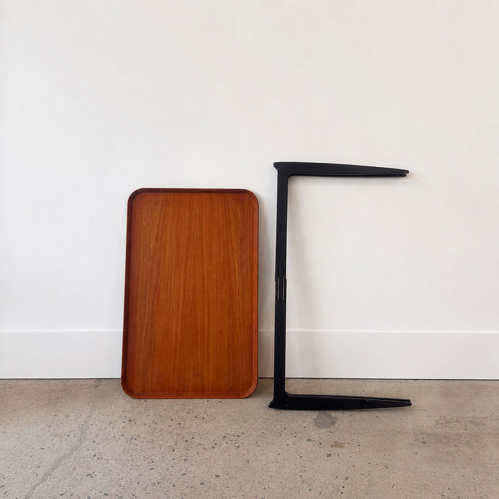 Miniature : Table d’appoint en teck