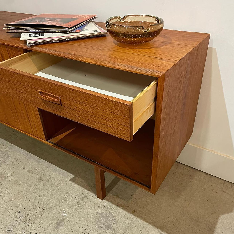 Miniature : Buffet en teck
