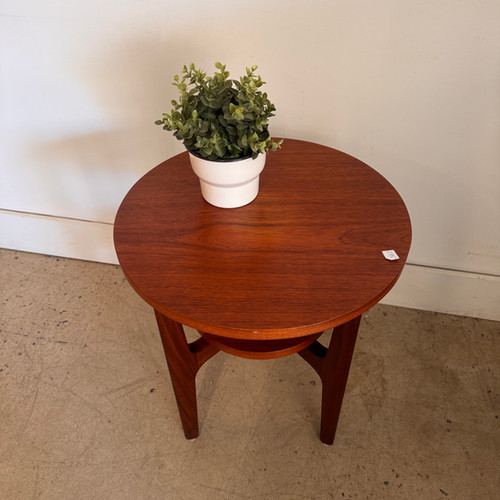 Table d’appoint en teck
