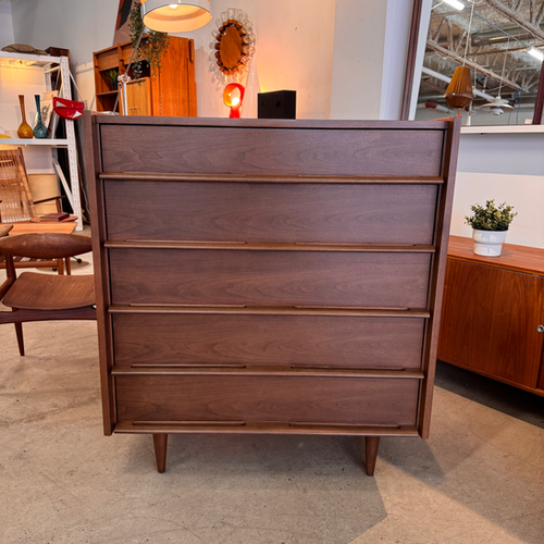 Commode en noyer