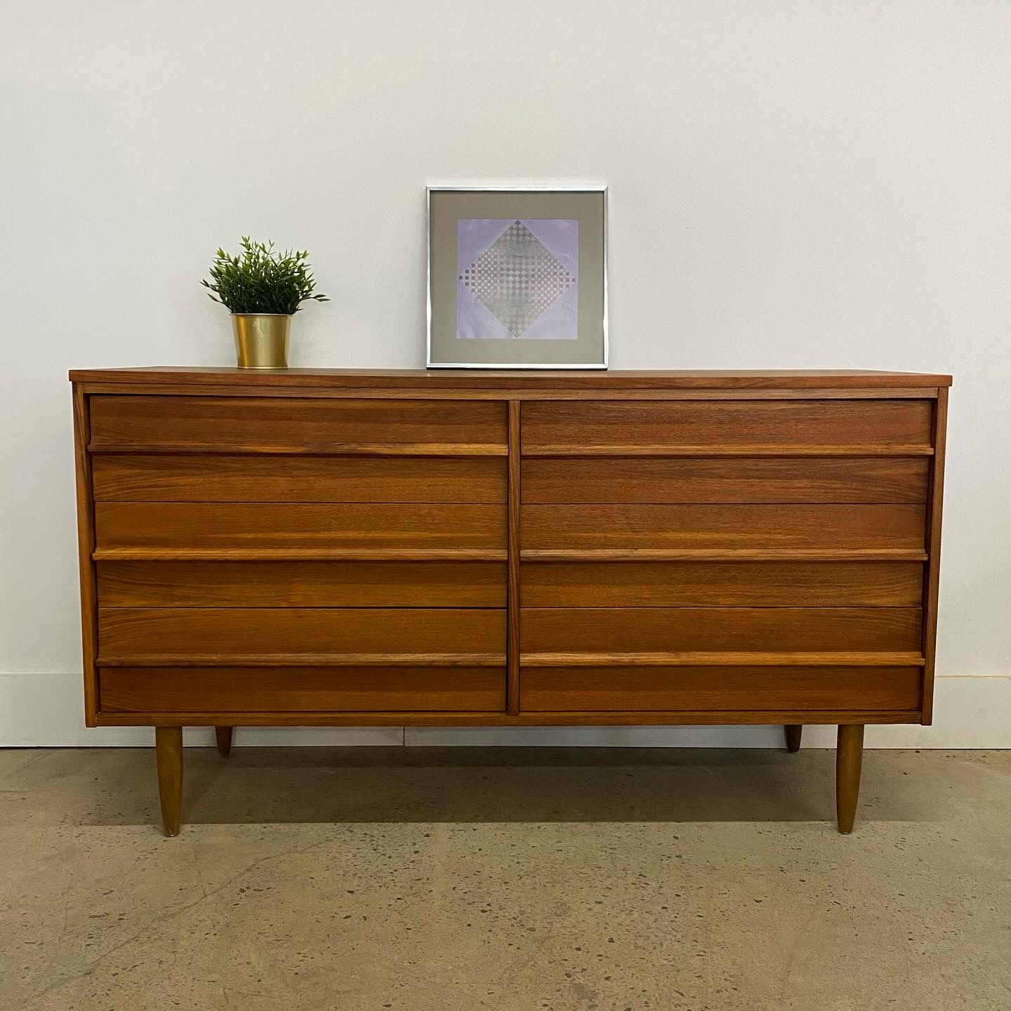 Commode en noyer