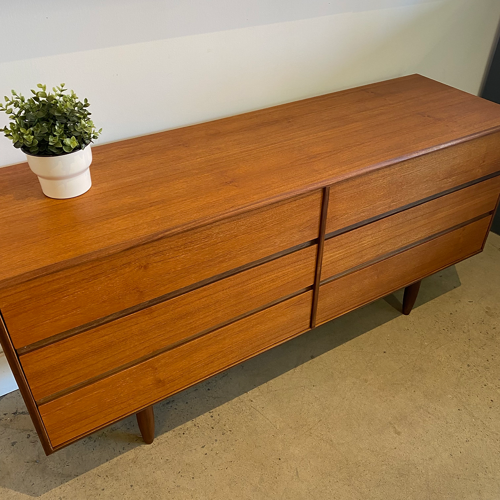 Miniature : Commode en teck