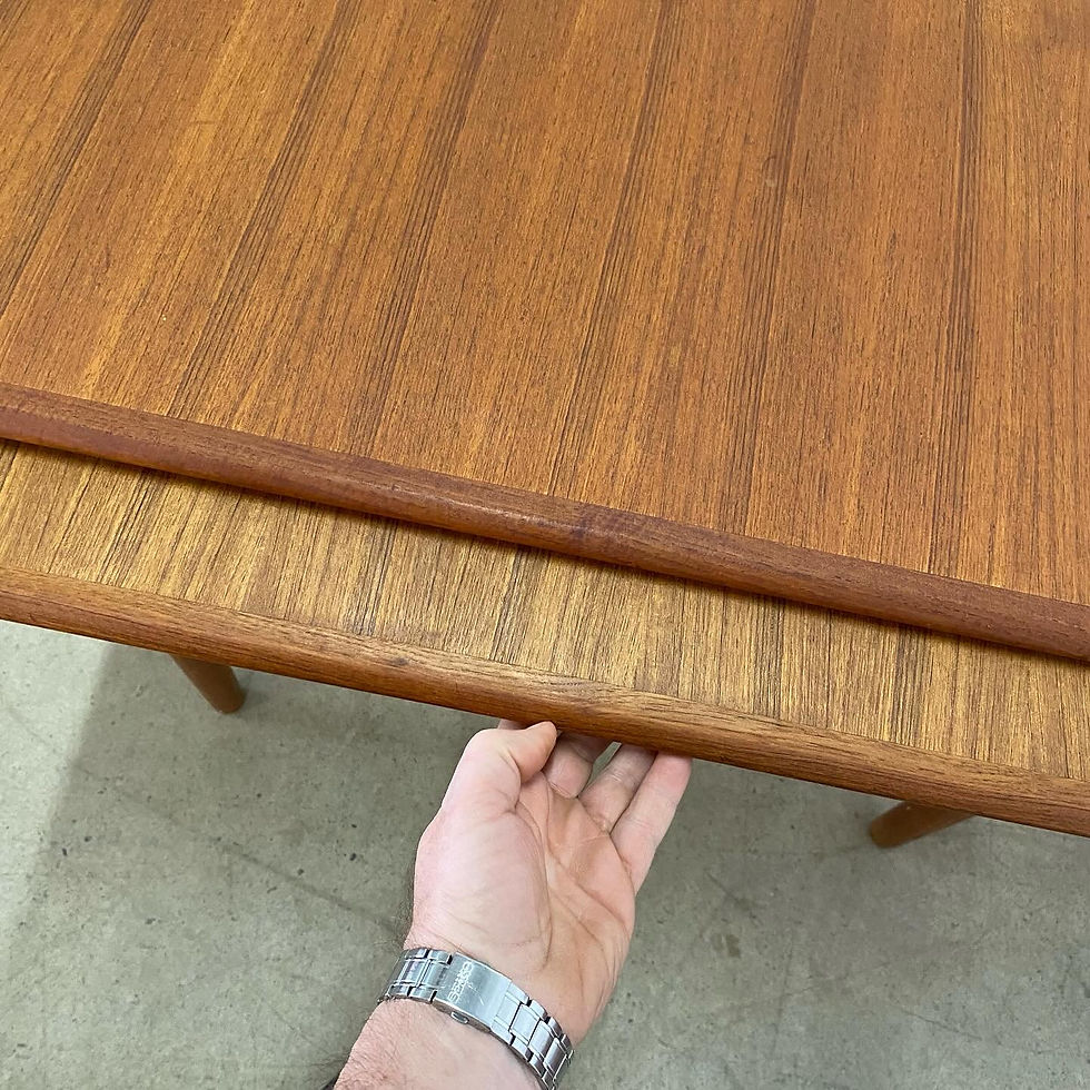 Miniature : Table en teck