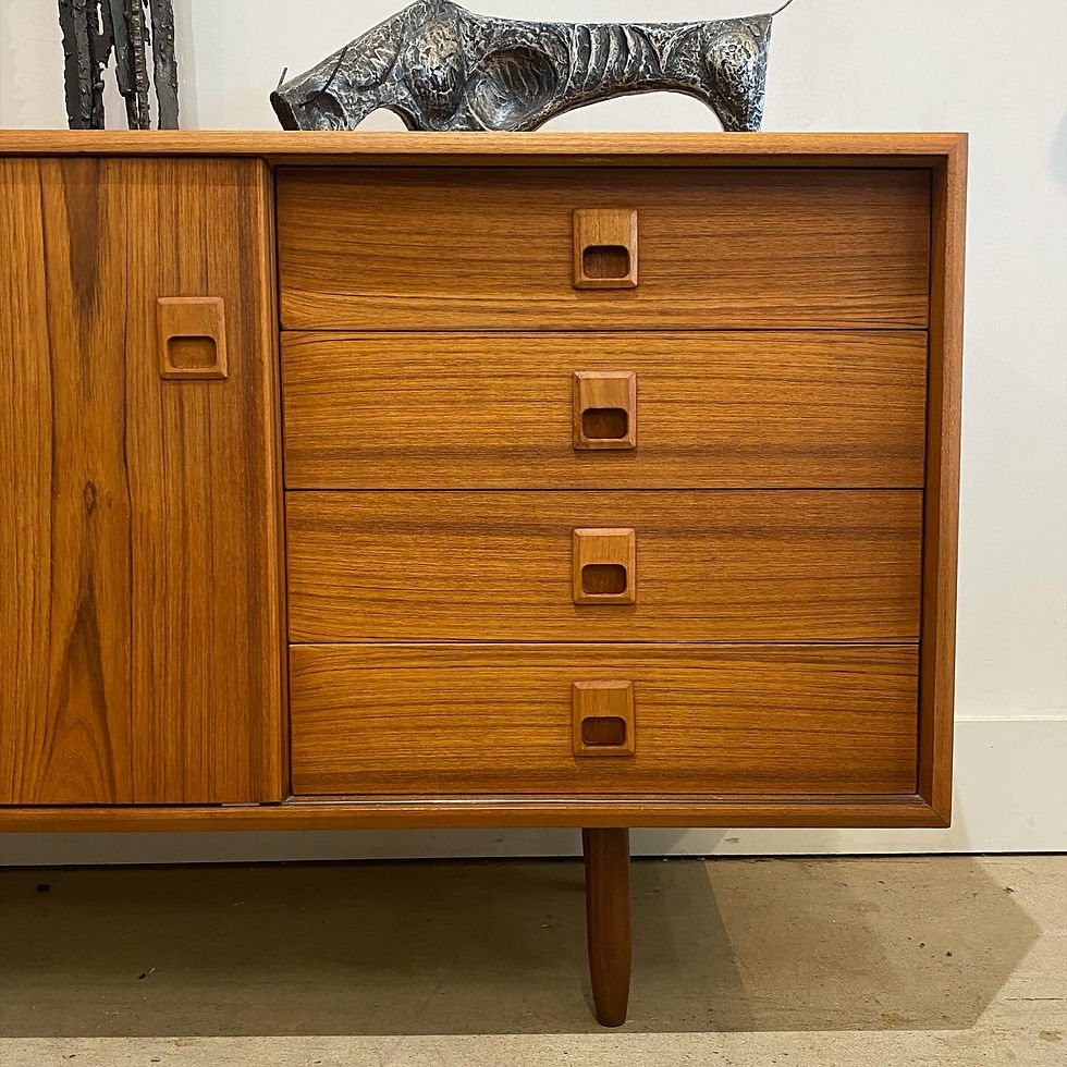 Miniature : Buffet en tecke