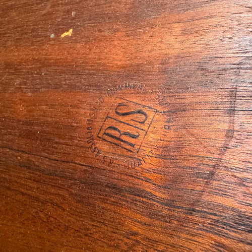 Table d’appoint en teck