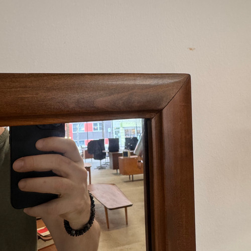 Grand miroir en noyer