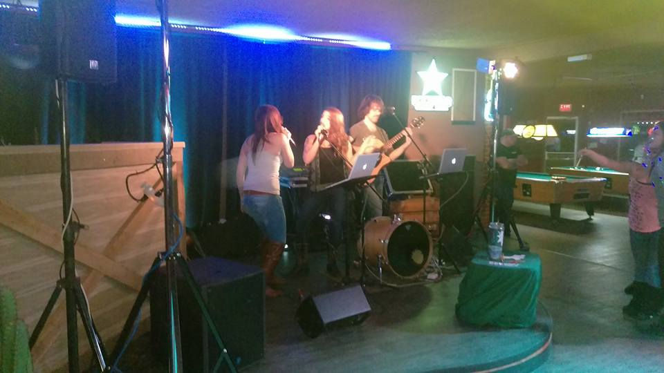 Two Bad Apples Tour - Redwater