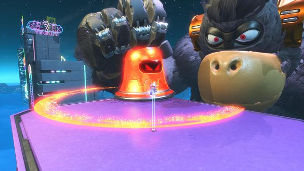 Astro avoiding Mighty Chewy’s attacks in his boss fight. Captured on PS5. (Jesse Illanes)