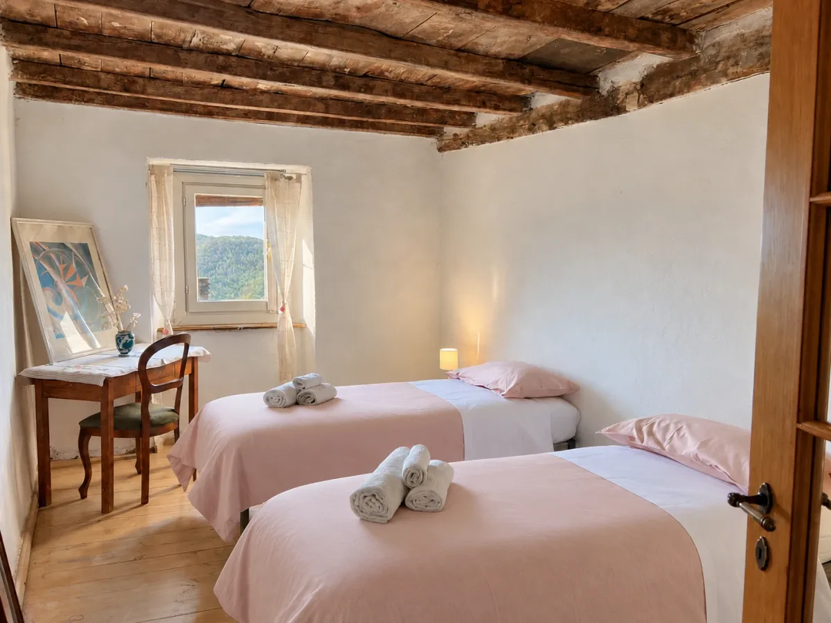 Twin bedroom