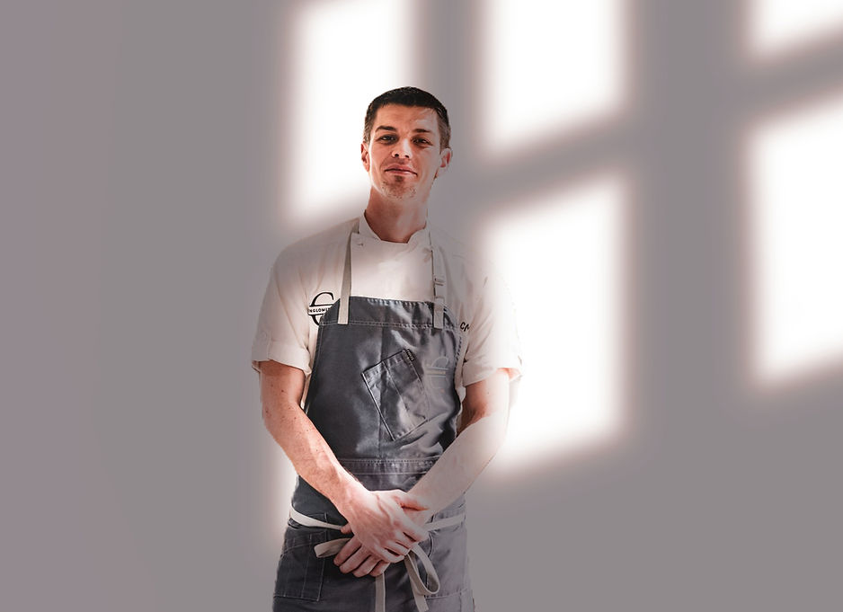 grey apron _edited_edited.jpg
