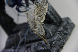 Albero in legno con ragnatela