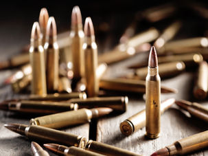 Irano raketos perskrodė Izraelio naktį, dangų nušvietė gynybos ugnis