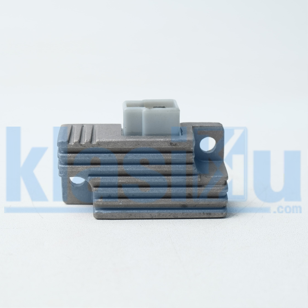 Thumbnail: Yamaha V100 Y100 Sigma Alfa Champ Regulator Rectifier