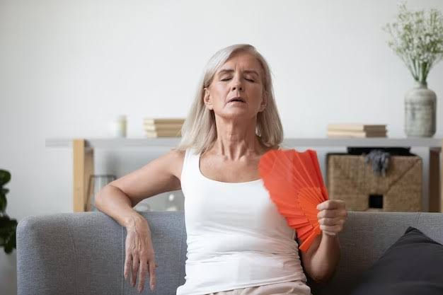 Acupuntura y menopausia en Alicante: Alivio natural de los síntomas menopáusicos