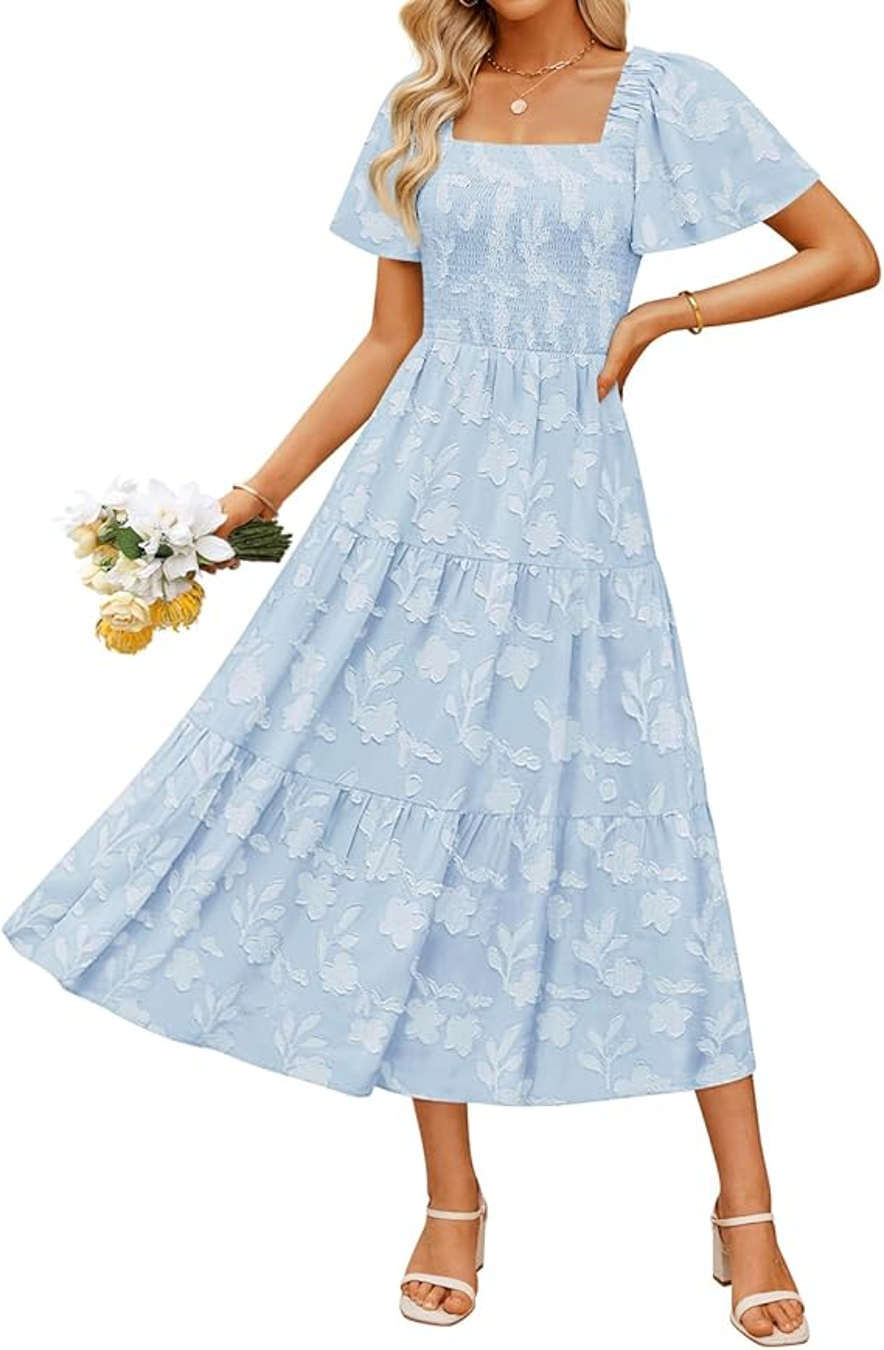 This floral midi dress is perfect for anyone who loves an effortless boho look during the summer. The flowy fit and feminine floral print make it ideal for vacations, brunches, beach trips, and even graduation celebrations.