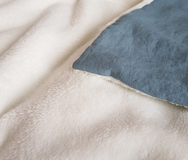couverture-personnalisee-en-lin-lave