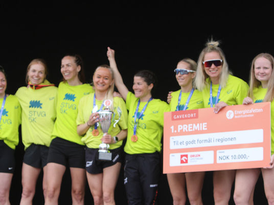Energistafetten: Spirits elite kv. seiret for 4.g. Håvard Mæle NM gull halvmaraton, NM bronse Preben Aase på sterke tider