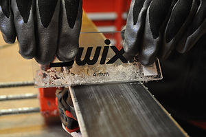 ski-waxing.jpg