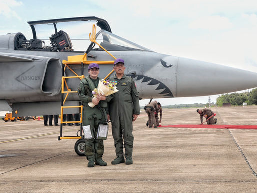 Thailand’s Queen Suthida Completes Historic Solo Flight in Gripen Fighter Jet