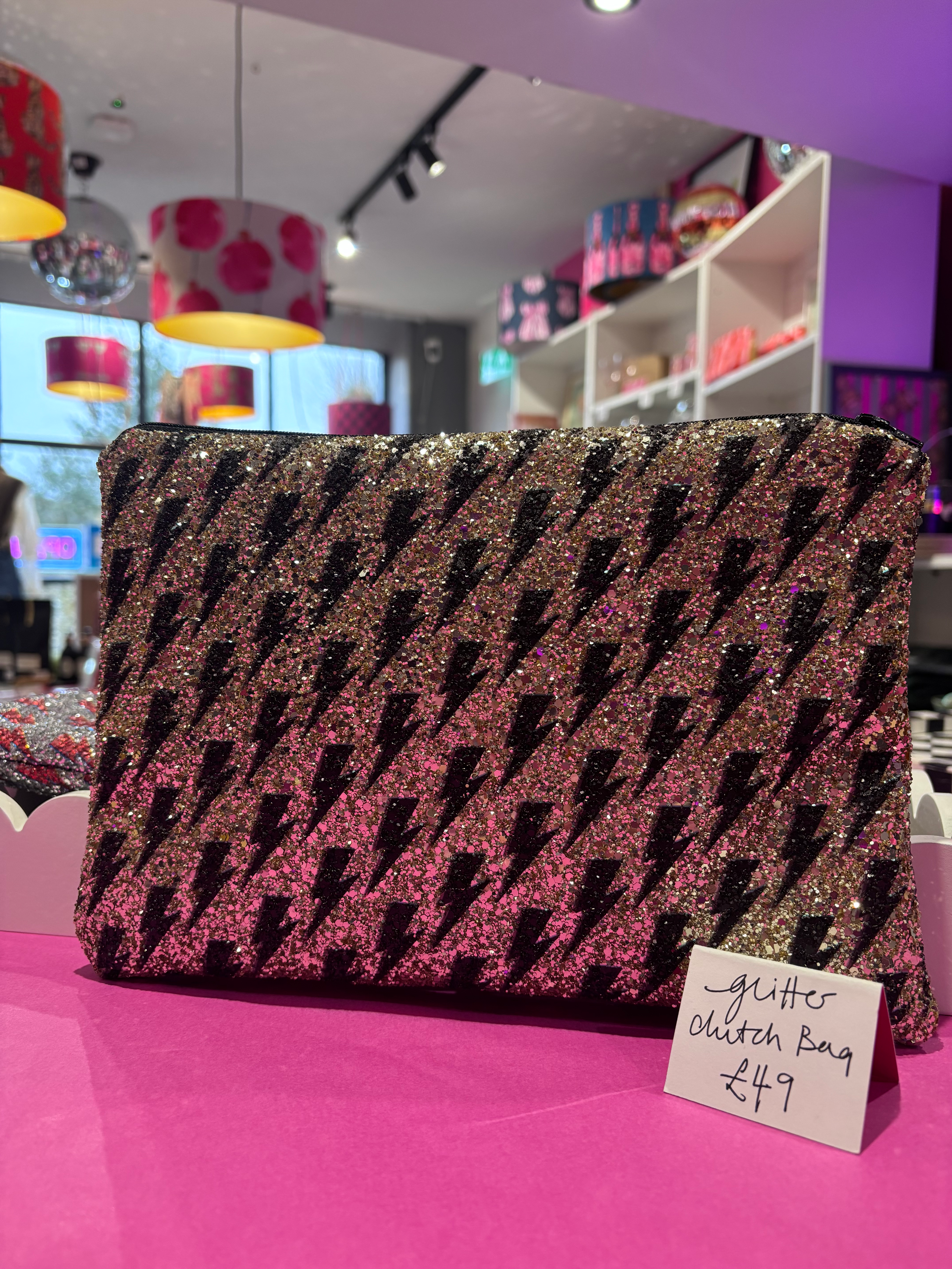GOLD BOLT GLITTER CLUTCH