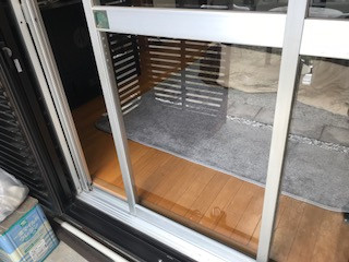 八潮市 柳之宮 ガラス修理後