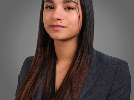 Portrait pour photo CV réalisé au studio à Genève