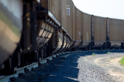 QNA Train Monitoring Using Wireless Sensor Networks