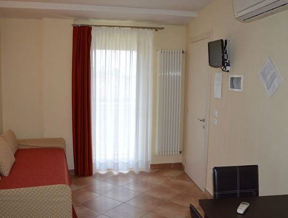Salotto-Bilocale-18-Appartamento-vacanze-Lago-di-Garda-1170x680.jpg