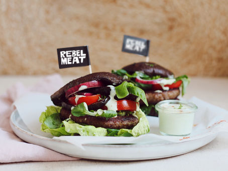 Rebel Meat Burger mit Portobello-Bun