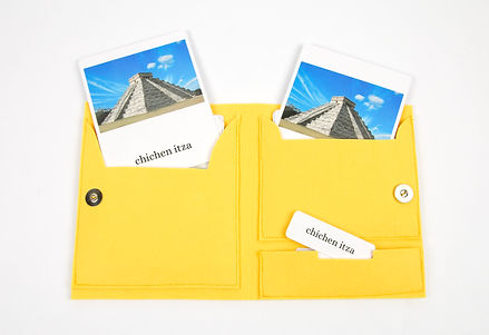 Exemple de pochette ouverte d'images classifiées sur les monuments du monde