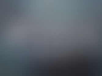 2025年東京でのネットワーキングイベント告知。背景に都市の景色と建物、主要なテキストは白色で書かれている。