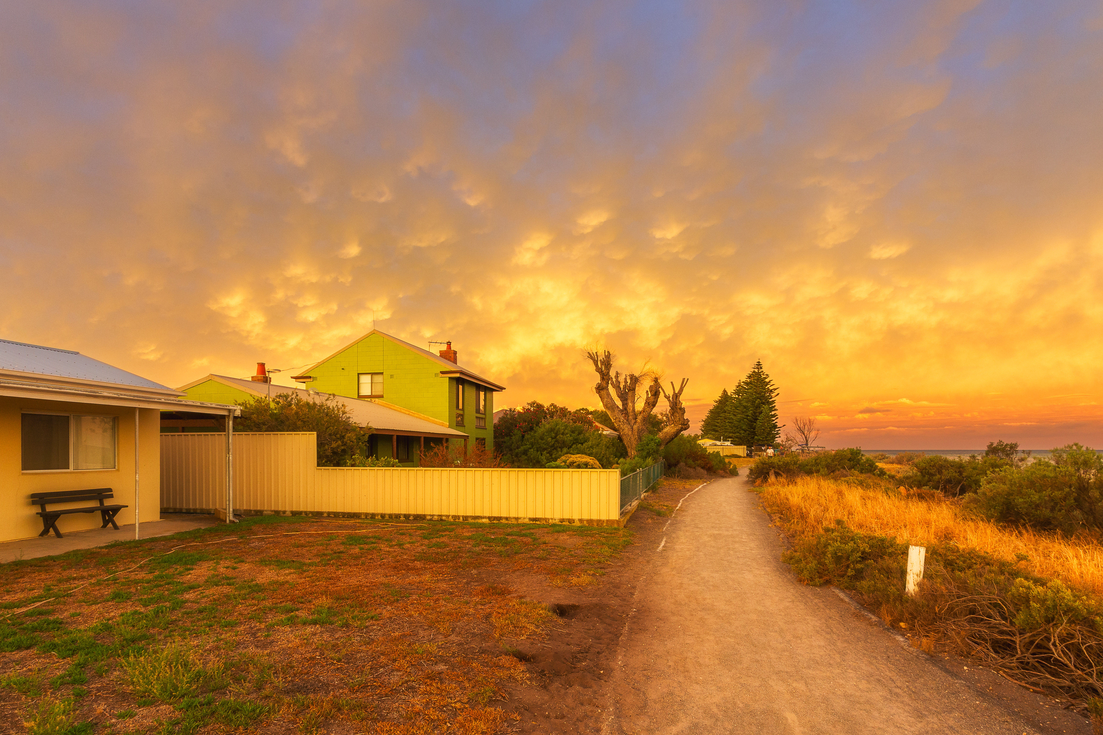 Country Suburbia