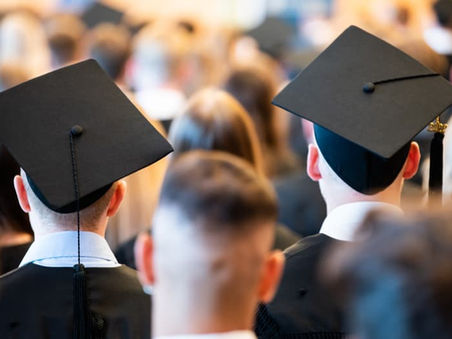 Your Step-by-Step Guide to Launching a Successful Marketing Career: Essential Advice for Students and New Grads