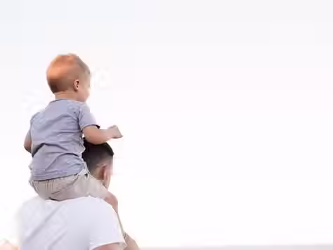 How to Balance Your PR Career and Parenthood as a Dad