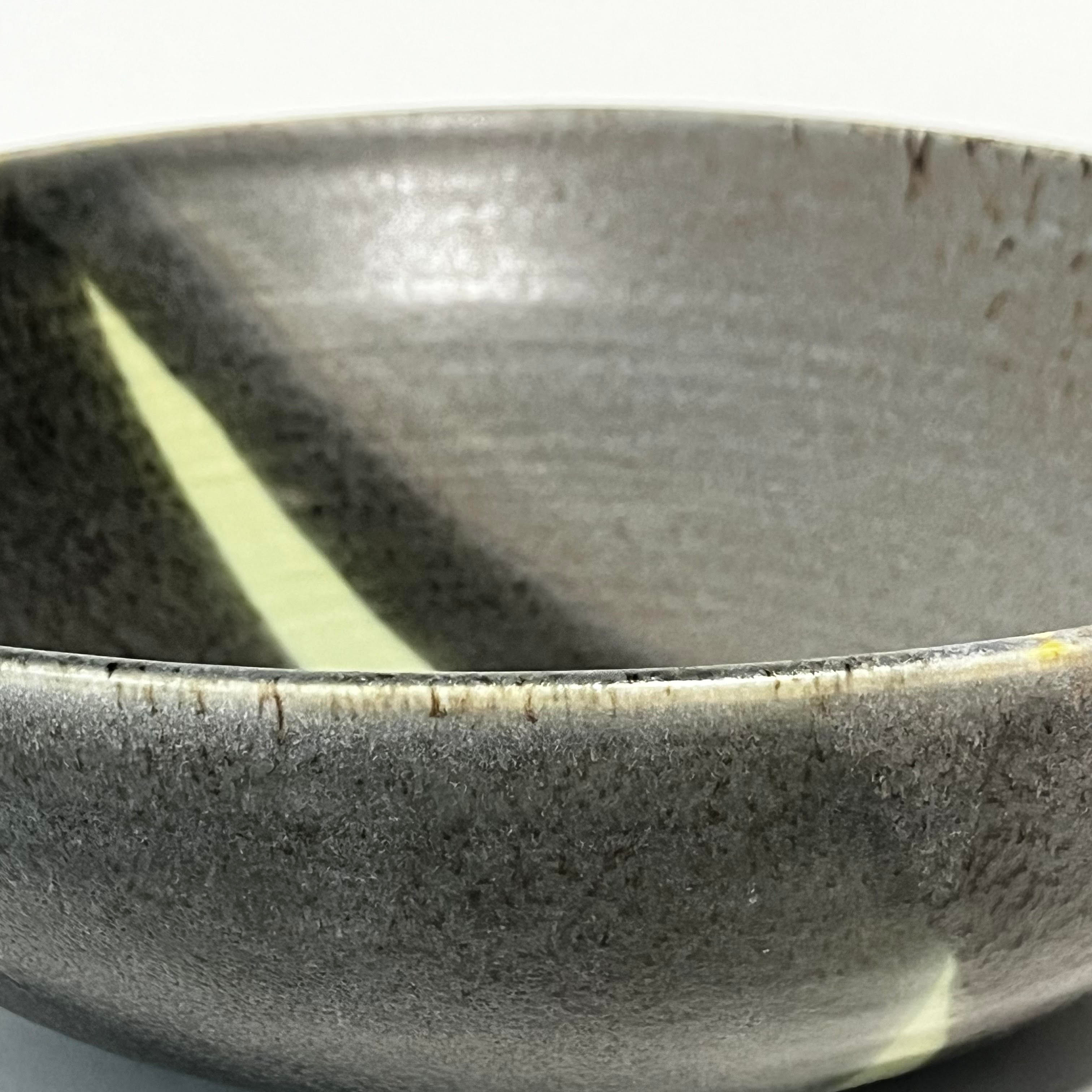 Serving bowl