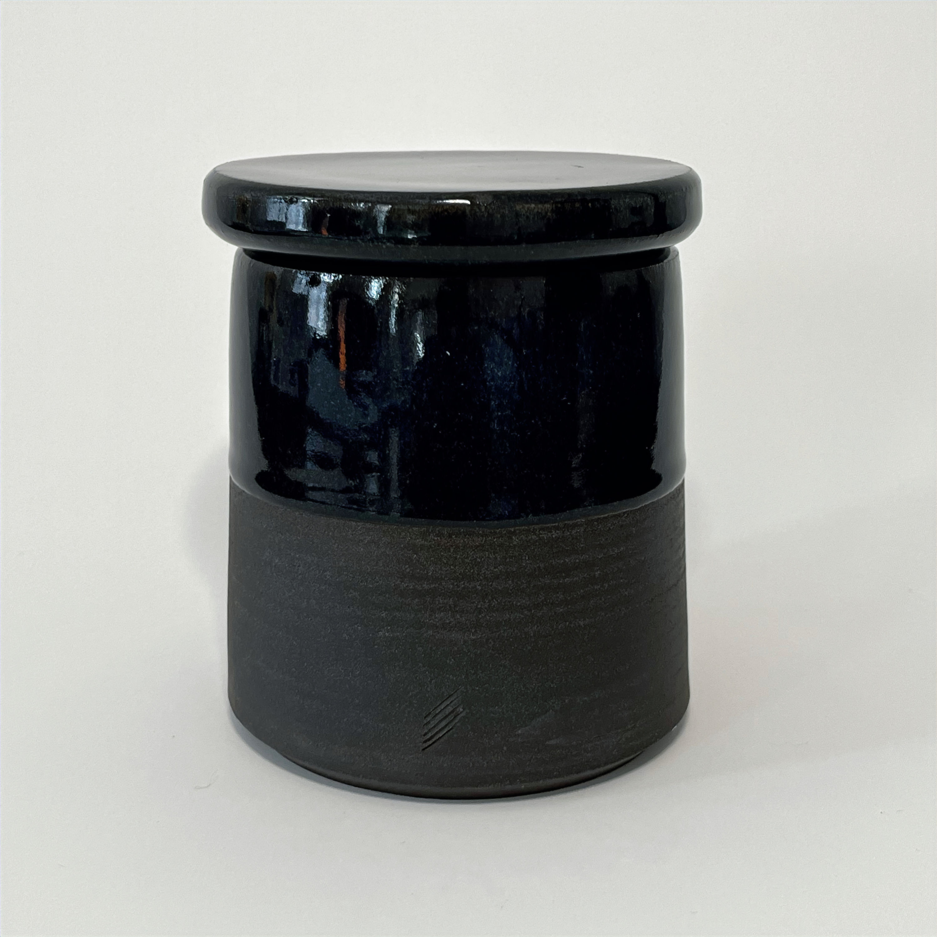 Black stoneware jar