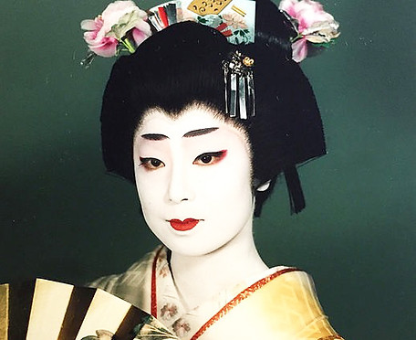 西川 豊代乃.jpg