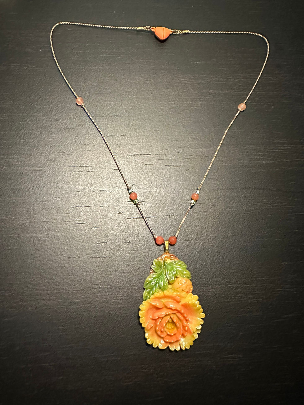 Orange_Yellow Vertical Peony Necklace