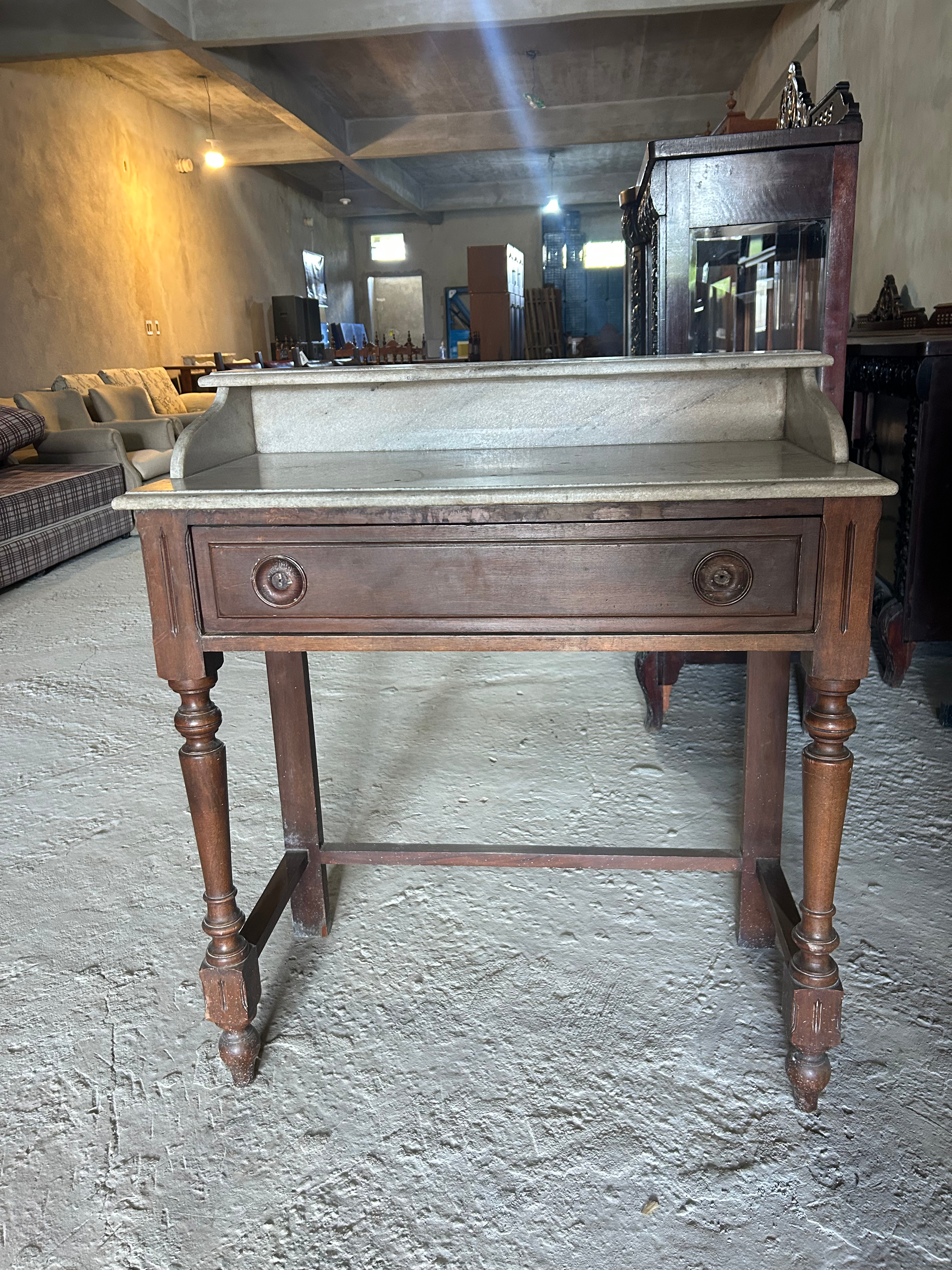 MESA DE CEDRO