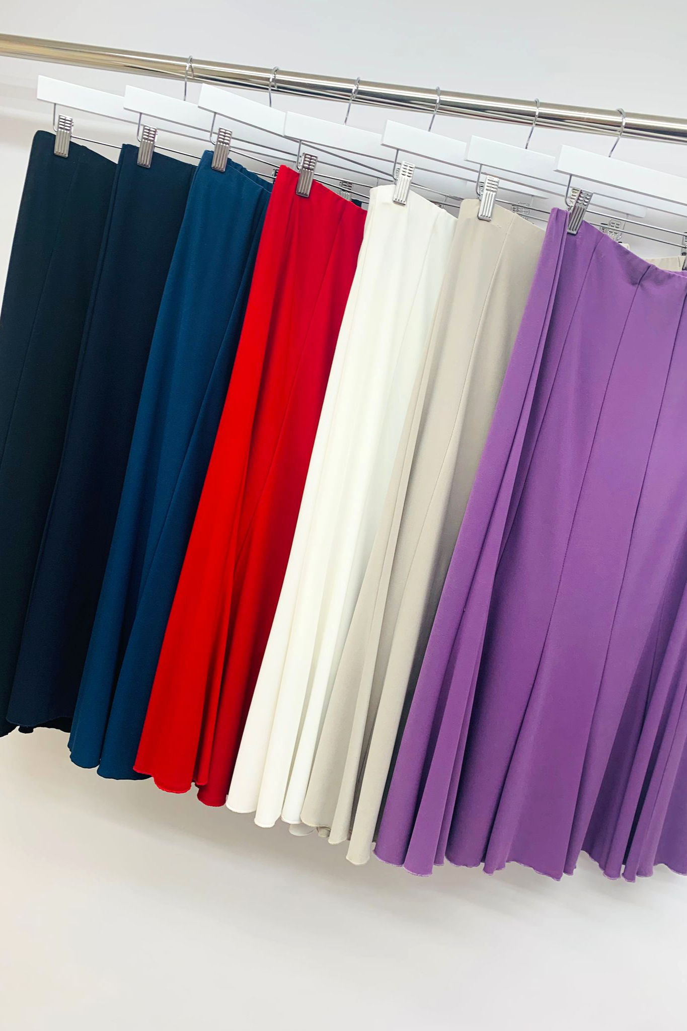 Silky Stretch Panel Skirt