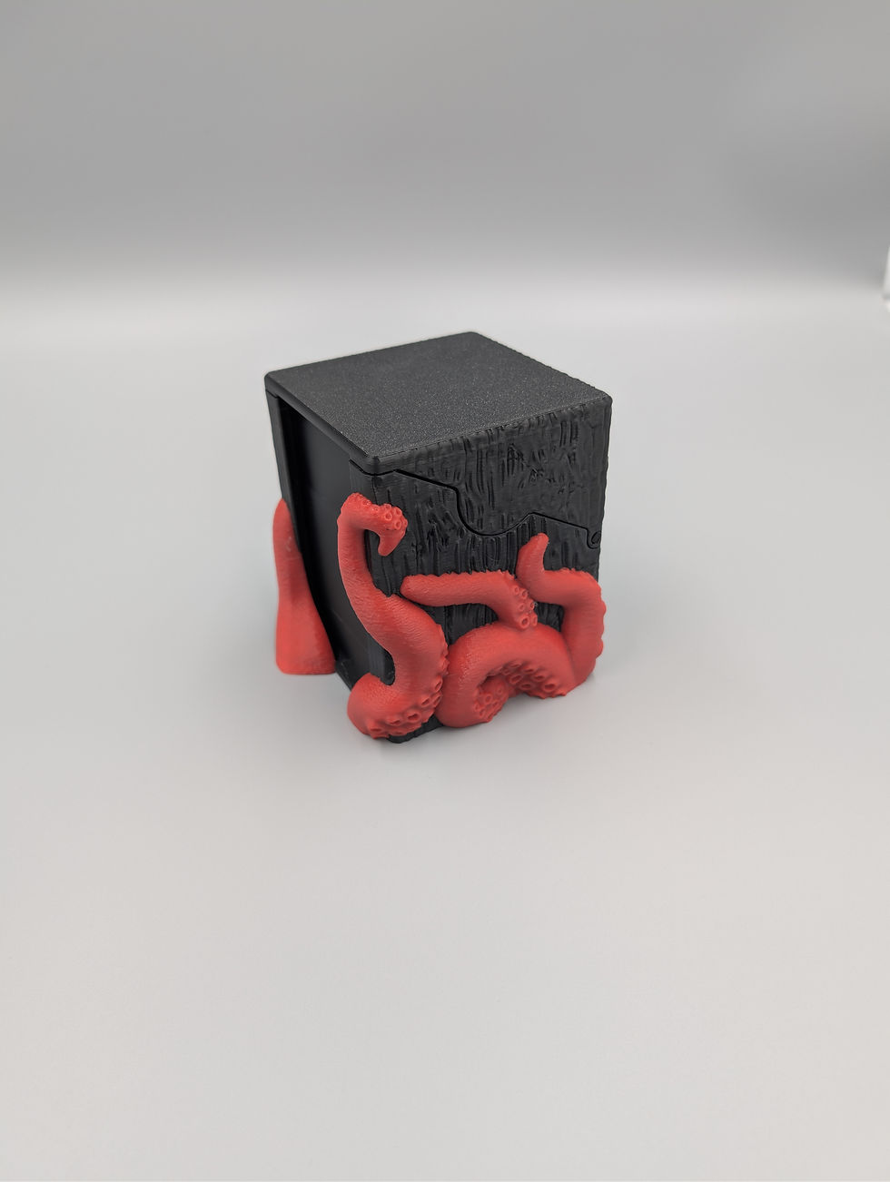 Thumbnail: Tentacles Deckbox