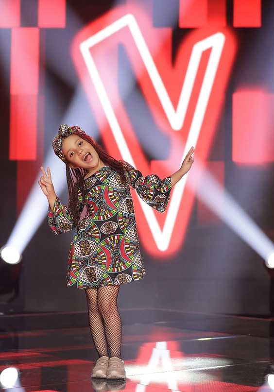 Mia Gordon en la Voz.jpeg