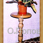 подставка под цветы,резьба по дереву