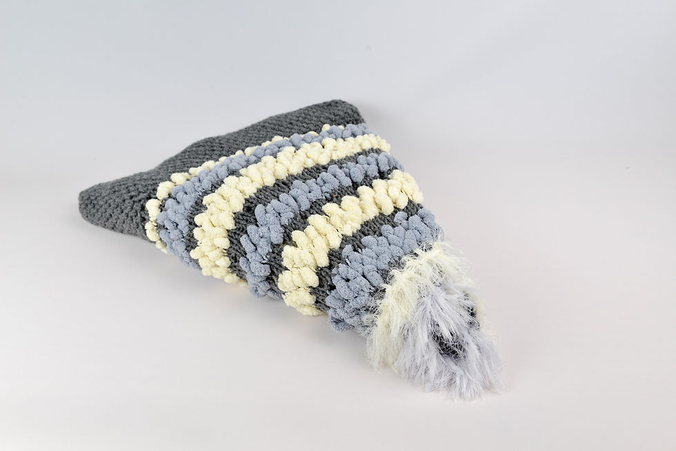 Thumbnail: Round Multipurpose Throw