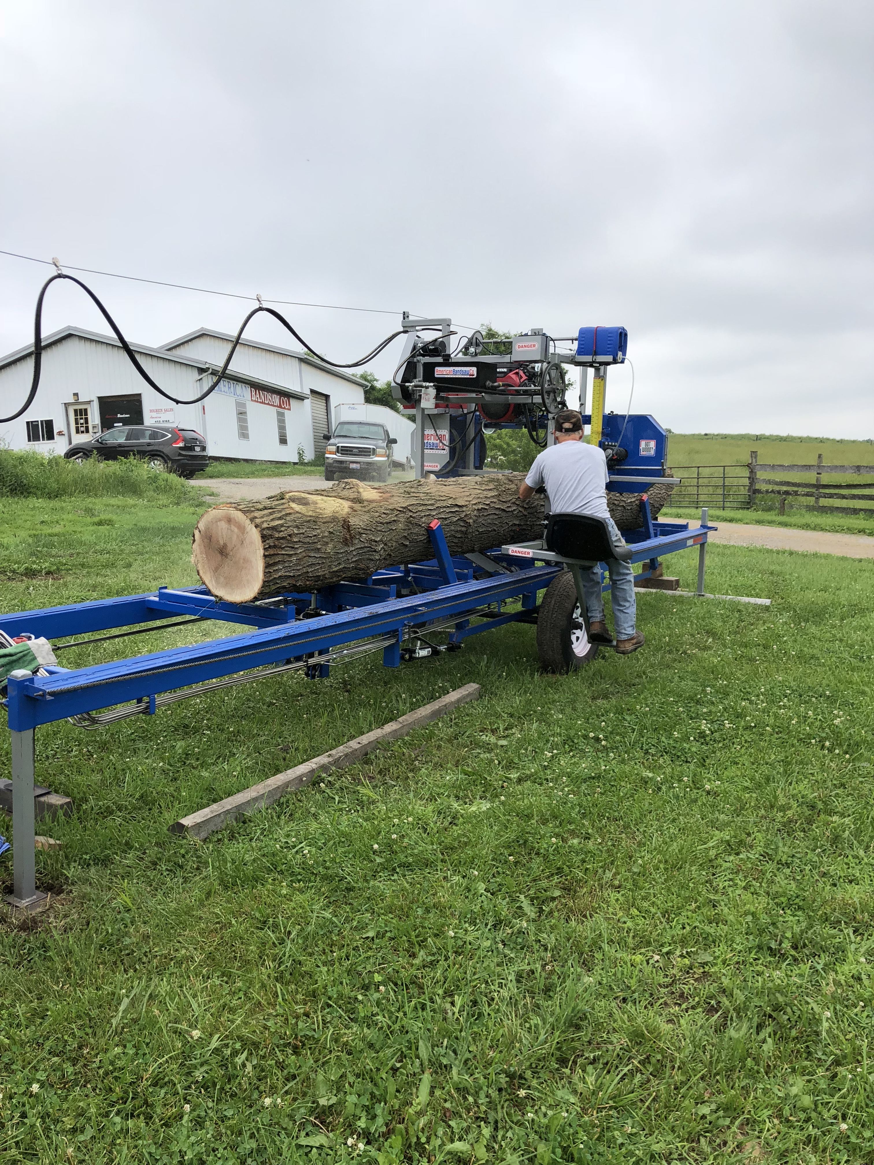 American | American Bandsaw