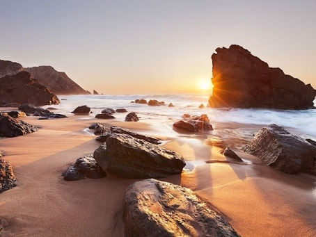 5 Most Stunning Beaches Near Lisbon